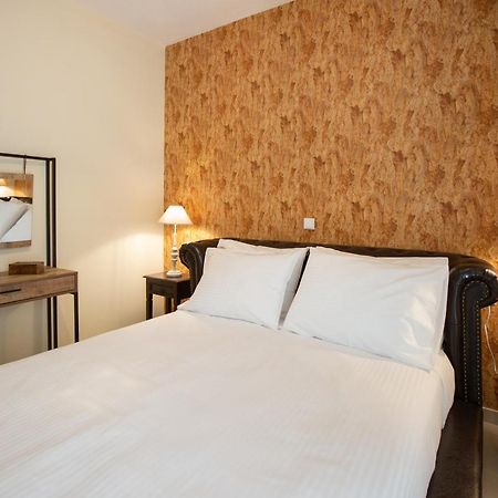 V Luxury Apartment 1 Ioannina Bagian luar foto